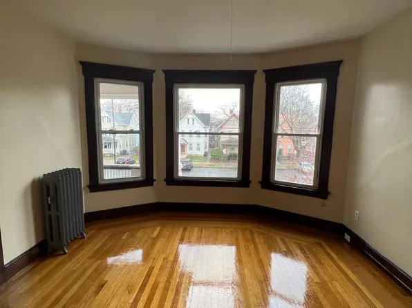 346 Norton St #2, New Haven, CT 06511