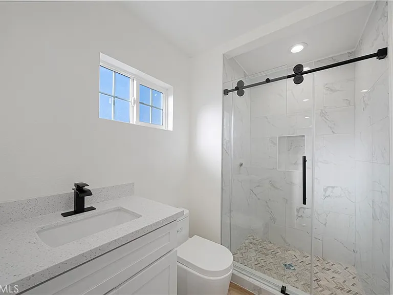 2006 E Lakeshore Dr — Photo 13