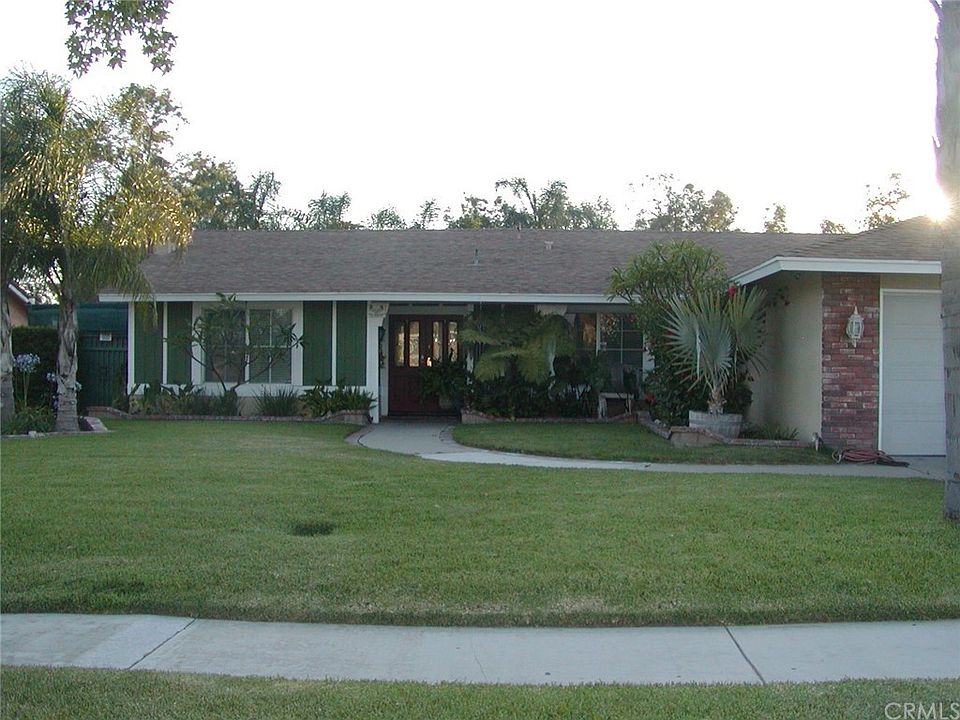 1st image of 10628 Cypress Ave