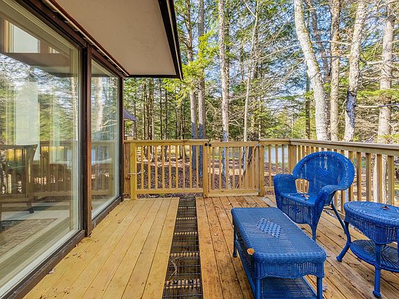 3rd image of 9 Pond View Road #9