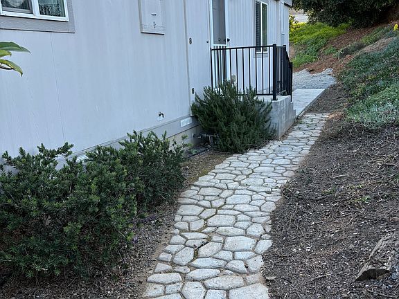 3rd image of 7158 Bel Air St