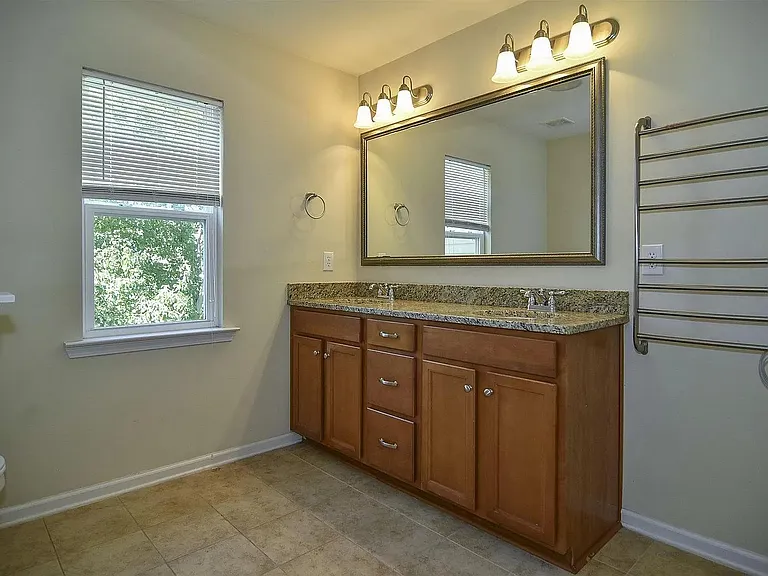 305 Chestnut Oak Ct — Photo 20
