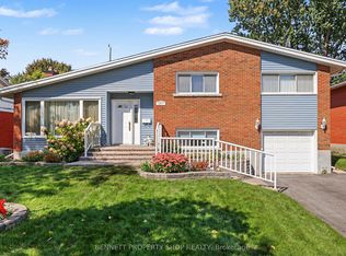 1817 Gilbert Ave, Ottawa, ON K2C 1A5
