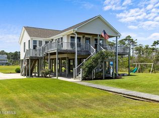 291 Stewart Dr, Beaufort, NC 28516