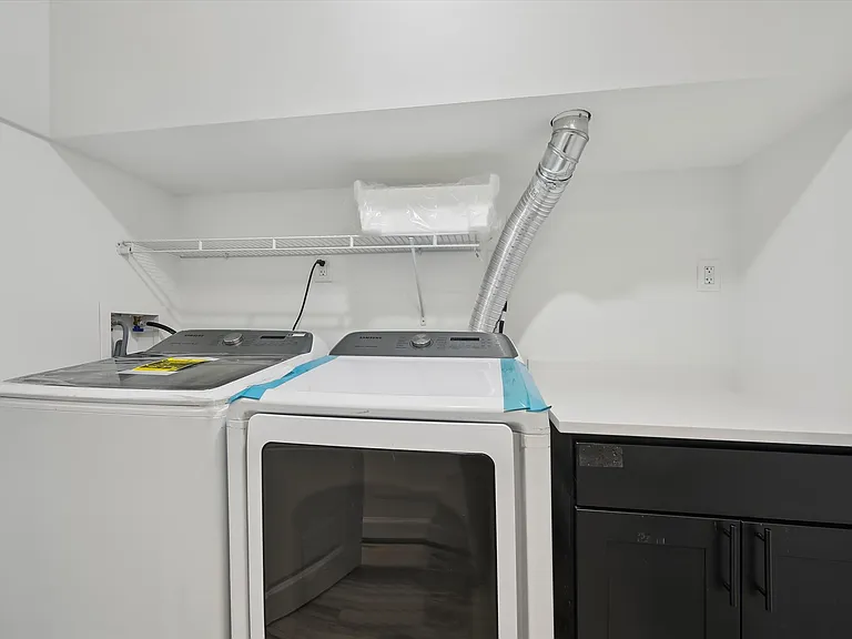 619 Wyeth St #1 — Photo 21