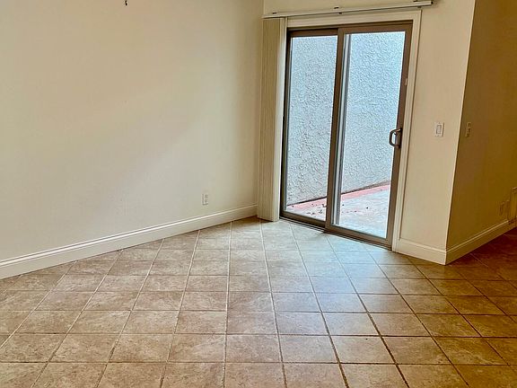 5th image of 268 N Via Colinas
