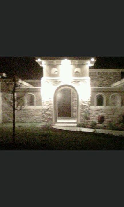 2nd image of 300 Menard Dr