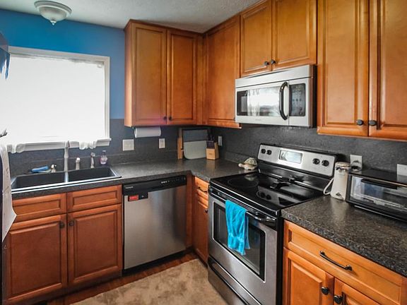 3rd image of 4013 Yates Dr