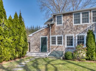 51 The Cir UNIT 3, East Hampton, NY 11937