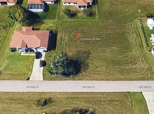 416 SW 28th Pl, Cape Coral, FL 33991