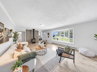 9 Centre Rd, Georgina, ON L0E 1N0