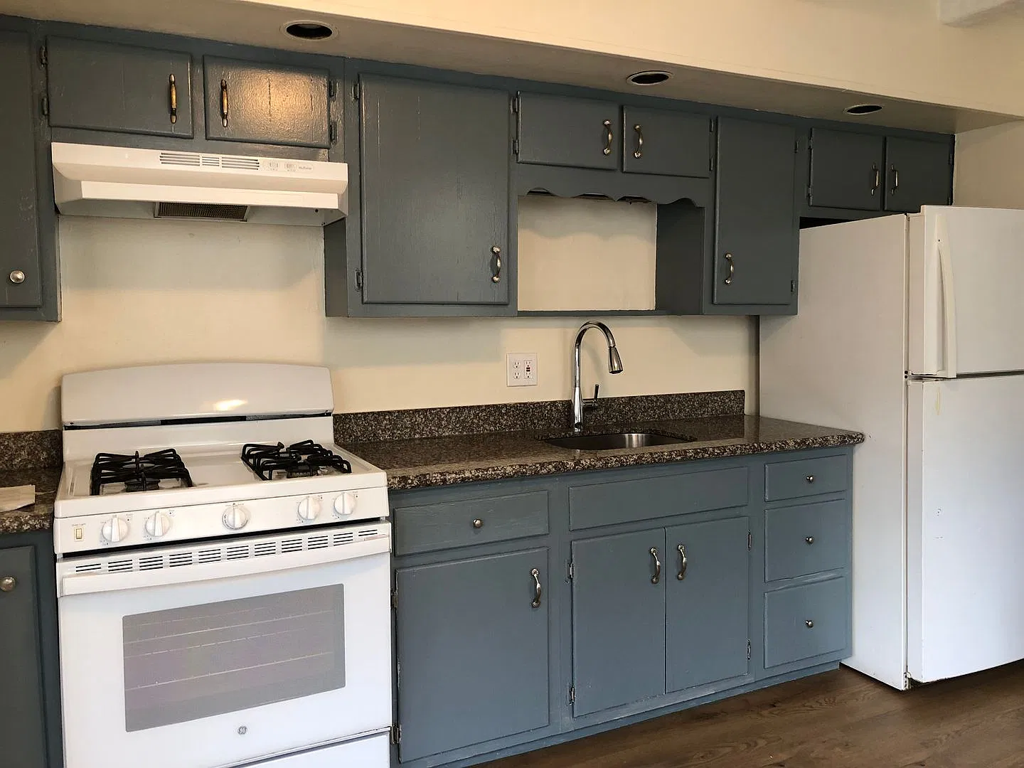 Great Home in Villa Park! Improvements underway!! Spacious Living Area and Eat-in-Kitchen! Laundr... — Photo 4