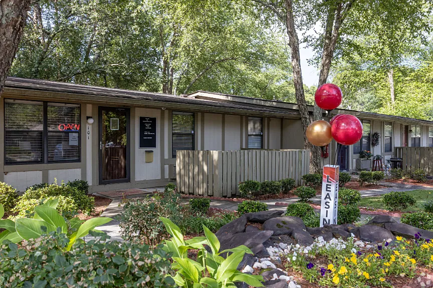 Poplar Springs Apartments