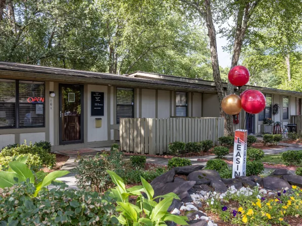 Poplar Springs Apartments