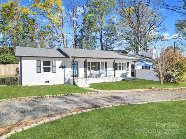 6823 City View Dr, Charlotte, NC 28212