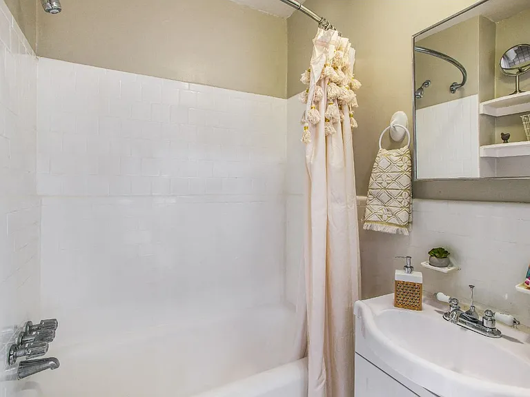 One-bedroom bath (staged)