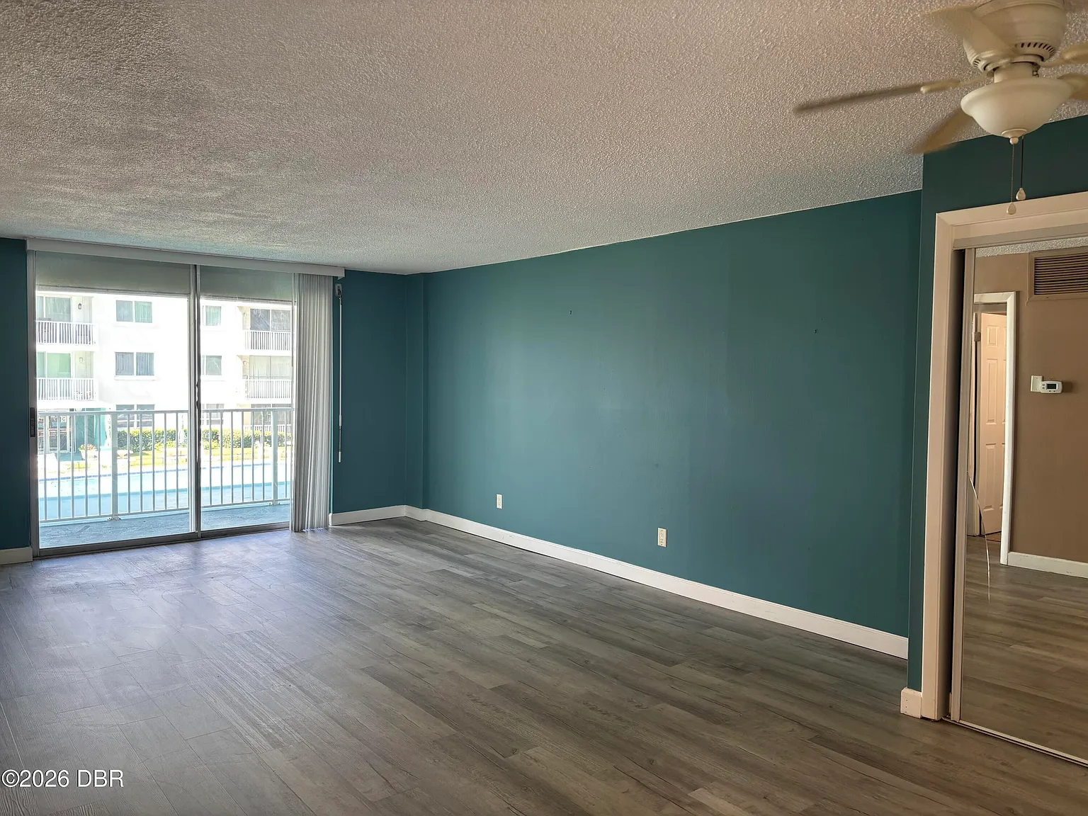 1 bed, 1.0 bath, 600 sqft, $1,300 — Photo 2