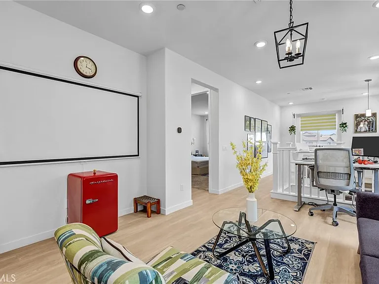 27676 Symphony Pl — Photo 15