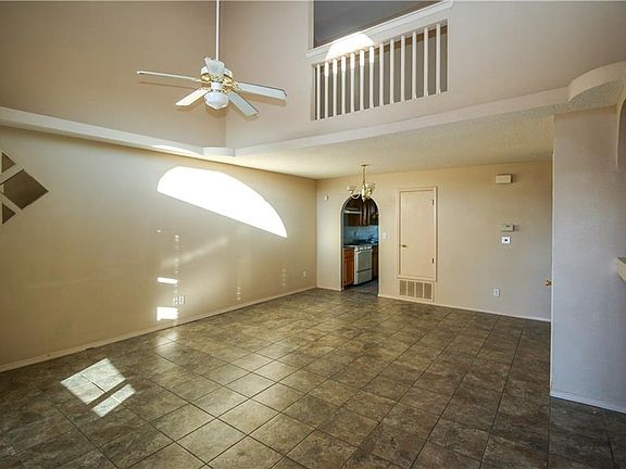 2nd image of 2992 Tierra Cortez Ave Unit B