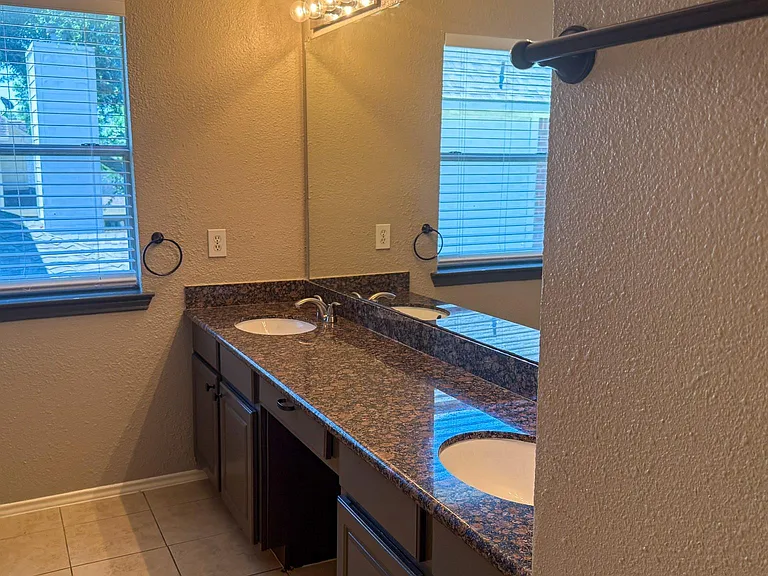7319 Mountain Valley Dr — Photo 13