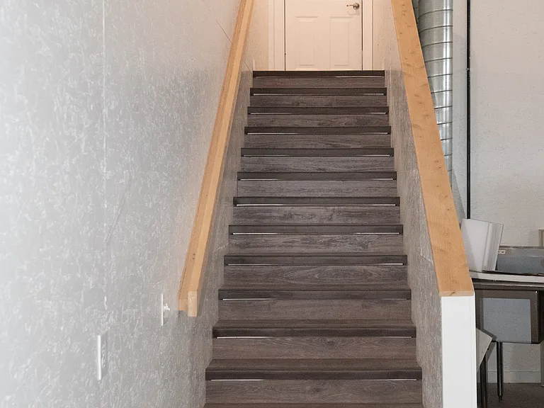 79 Desert Dr — Photo 2