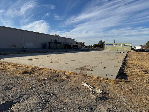 2nd image of 43525 Gadsden Ave #Vic-k