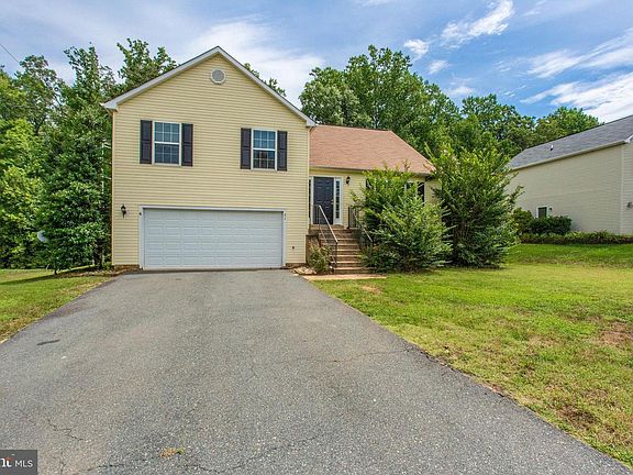 5th image of 31 Bloomington Ln