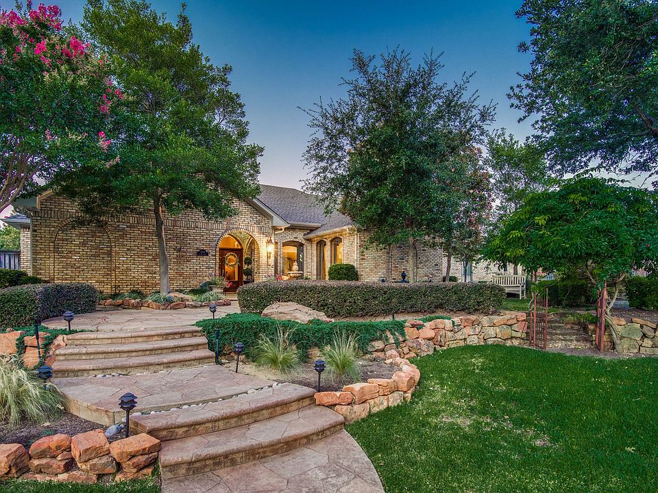 1204-spruce-ct-plano-tx-High-Res-1.jpg