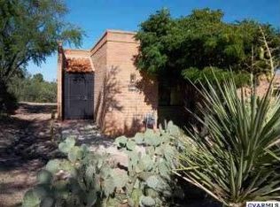 1380 W Desert Hills Dr, Green Valley, AZ 85622