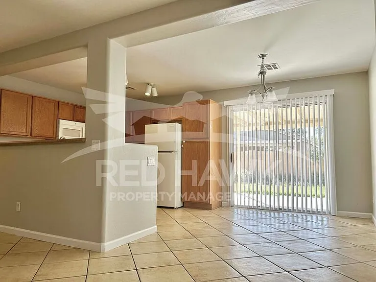 2701 E Bagdad Rd — Photo 7