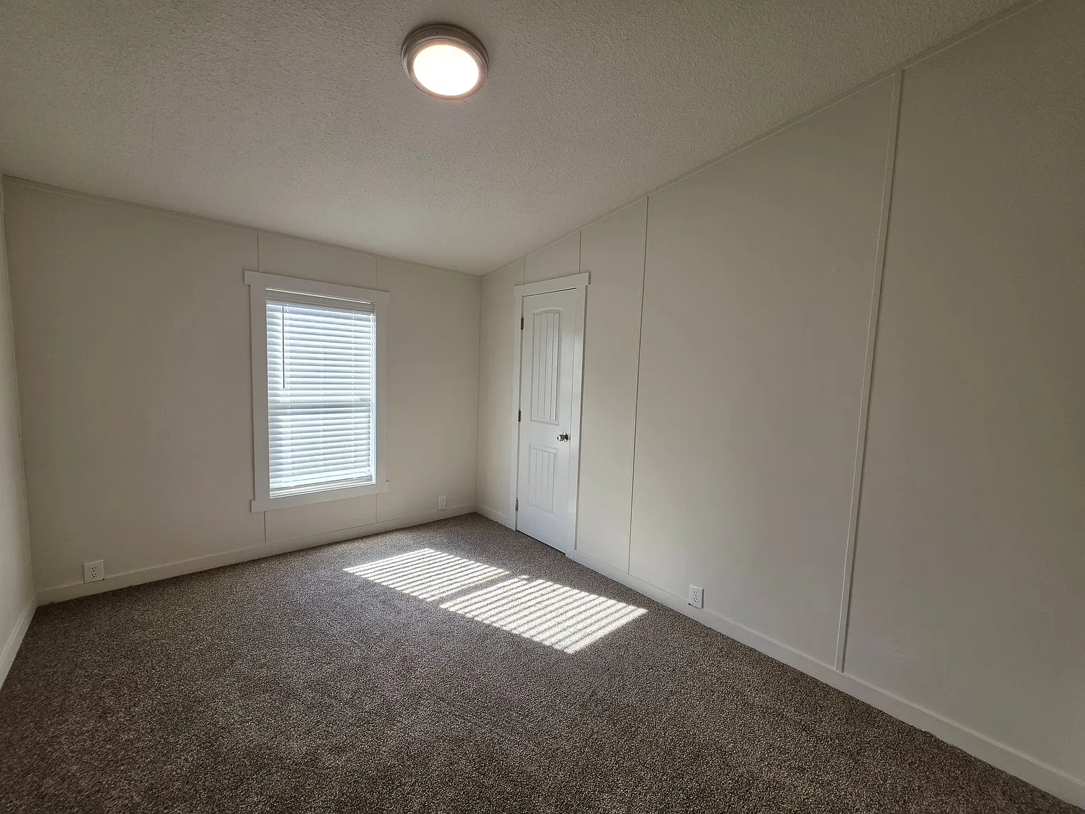 Beautifully Renovated Mobile Homes at Honeysuckle Mobile Home Park in Hayden, Idaho — Photo 3