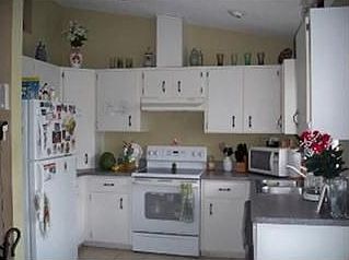 2nd image of 650 Park Ave