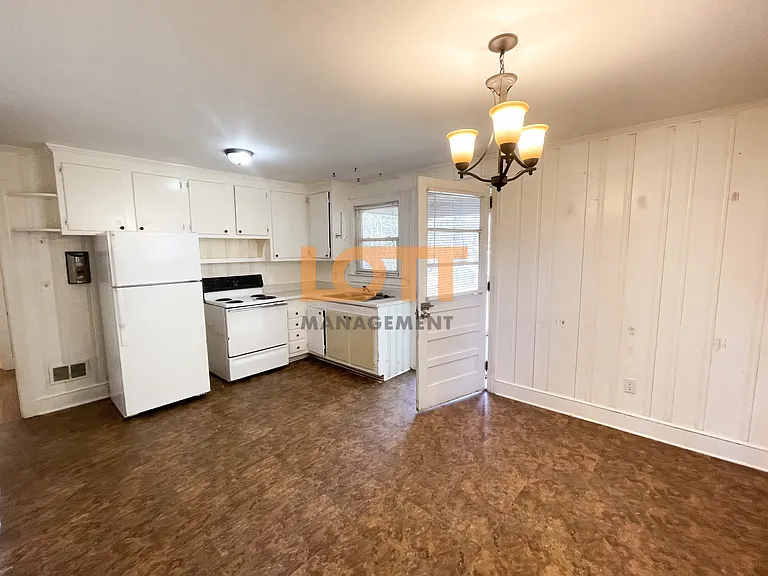 216 Mountain View Cir — Photo 7