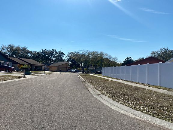 5th image of 11029 Airview Dr