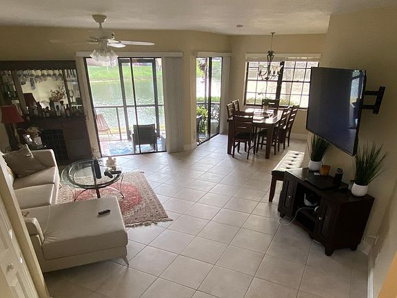 4th image of 8899 W Sunrise Blvd