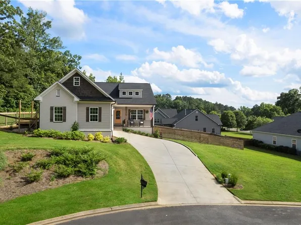 118 Dekle Dr NE, Rome, GA 30161
