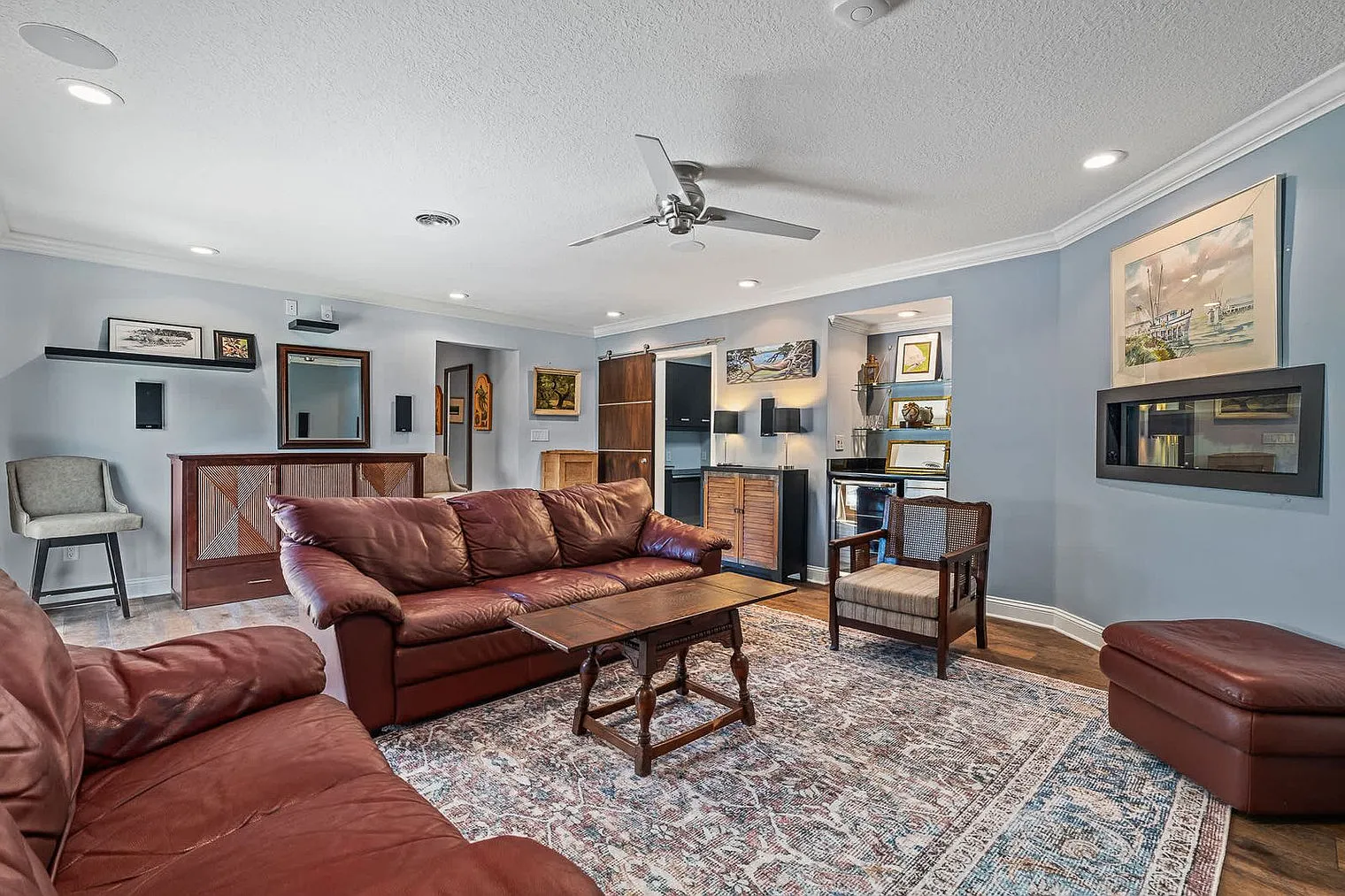 2 bed, 2.0 bath, 1743 sqft, $6,343 — Photo 4