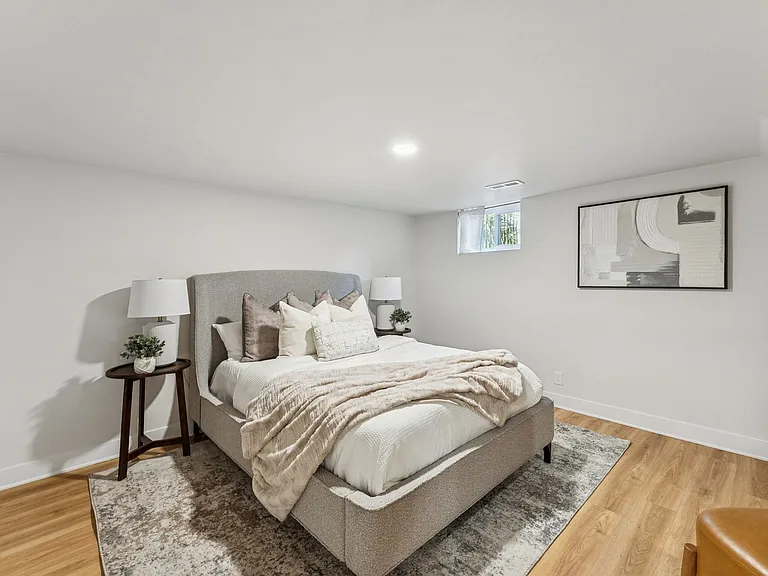 1021 E Millbert Ave — Photo 12