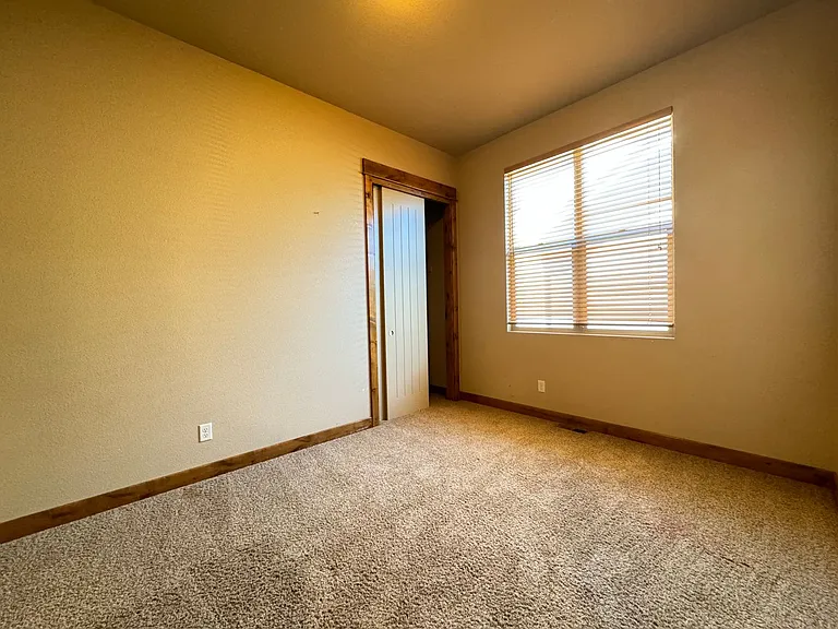 5470 Wishing Well Dr — Photo 34