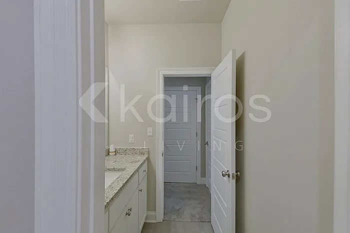 6405 Roux Dr — Photo 14