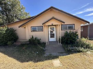 608 E Lee St, Rotan, TX 79546