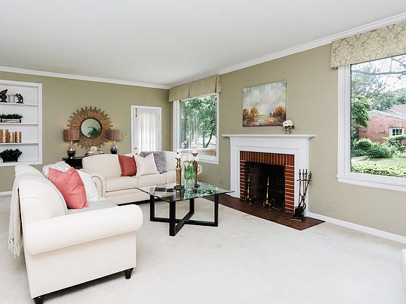 3rd image of 1446 Bonnie Brae Pl