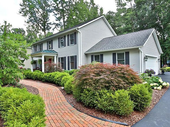 3rd image of 171 Northigh Dr