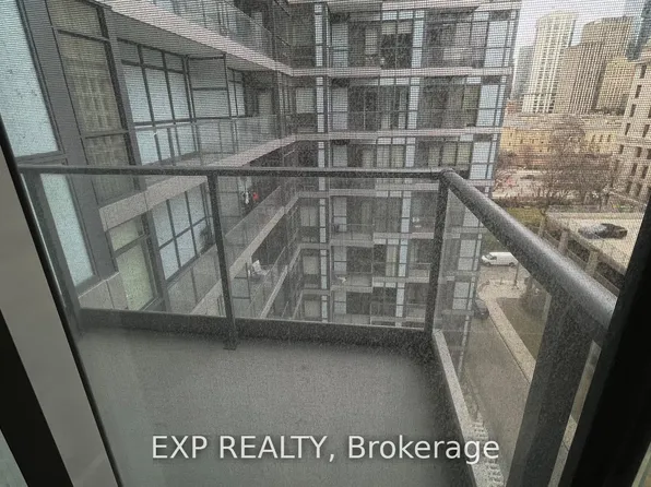 210 Simcoe St, Toronto, ON