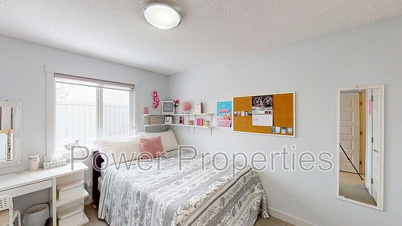 Calgary Townhouse for rent - 3 Bedrooms — photo 20