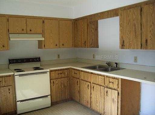 3rd image of 1185 W 16th St #A