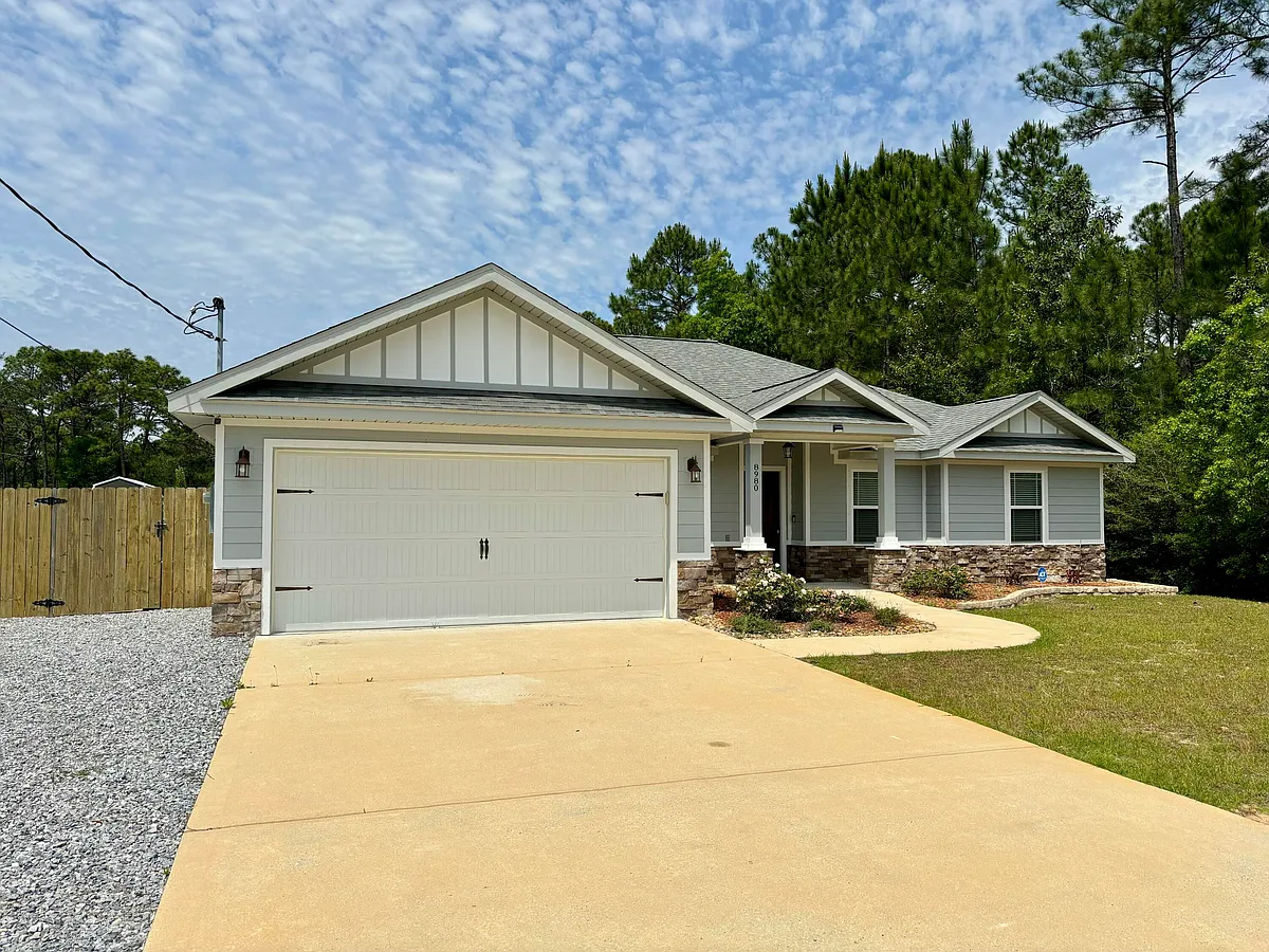 Building Photo - 8980 Deer Ln