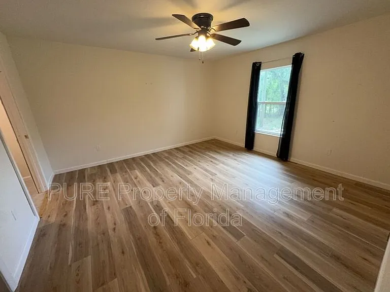 11330 NE 66th Ln — Photo 21