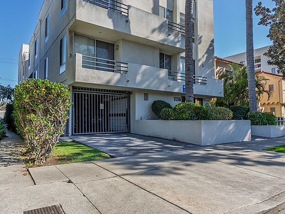 3rd image of 1136 S Clark Dr APT 5