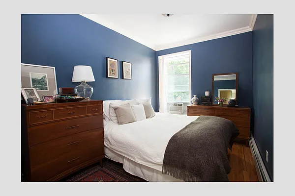 Sold by Stribling | media 15